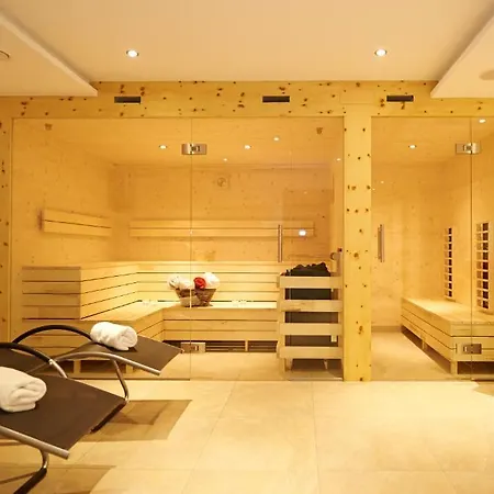 Alpine Active Weitgasser Aparthotel 3*