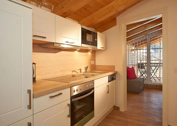 Alpine Active Weitgasser アパートホテル フラッハウ